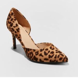 A New Day Women's Lacey leopard Heel
Pumps new 🆕